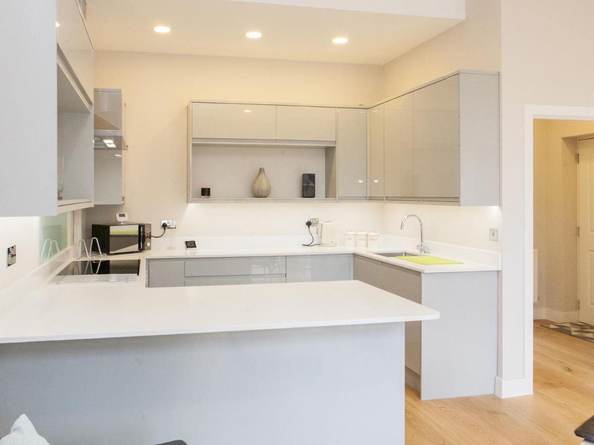 Pass The Keys - Spacious Flat With Private Sun Terrace In South East לונדון מראה חיצוני תמונה