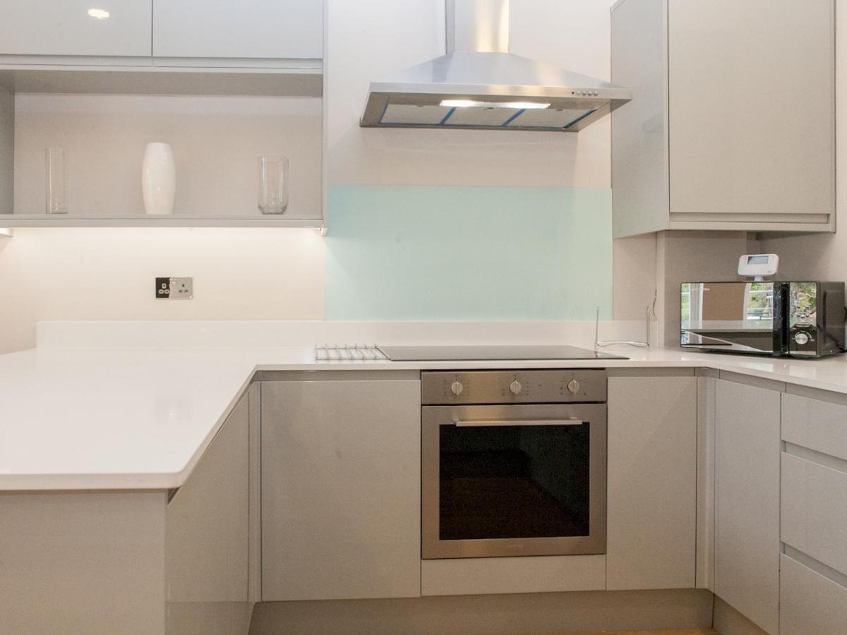 Pass The Keys - Spacious Flat With Private Sun Terrace In South East לונדון מראה חיצוני תמונה